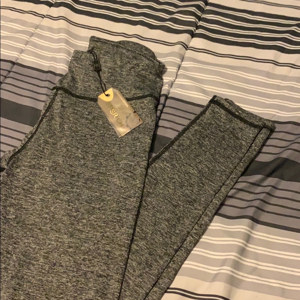 Women’s Small SR Stretch Gray Active Wear Pants